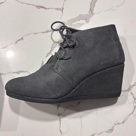 Toms Women’s Grey Suede Leather Wedge Booties Size 9 Laces Gray Fashion Shoes - Picture 10 of 15